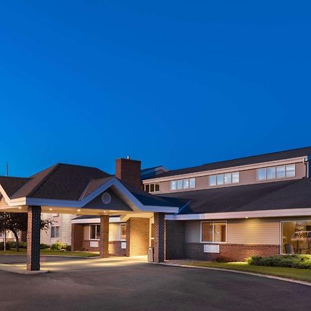 Surestay Plus Hotel By Best Western Litchfield Exterior photo