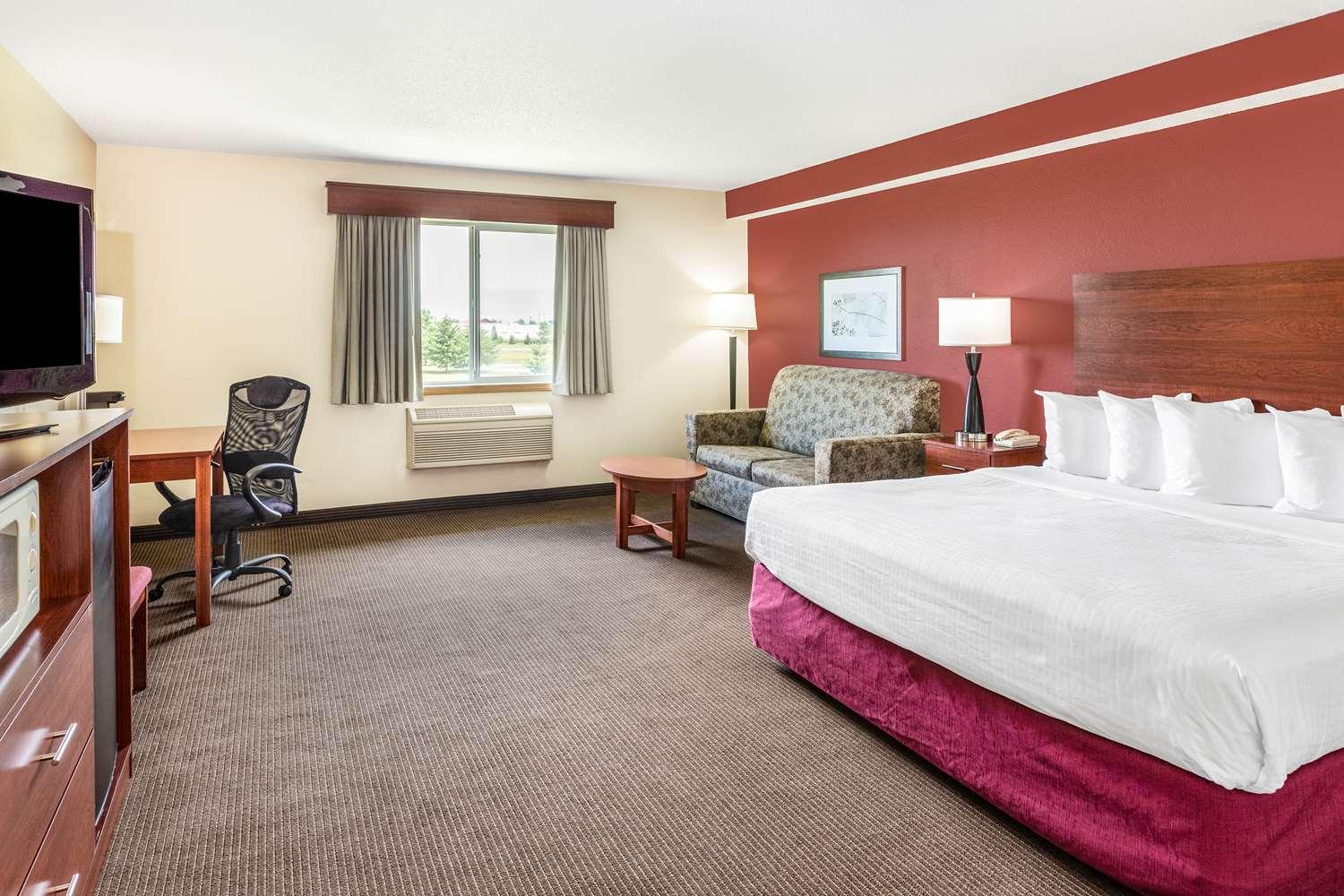 Surestay Plus Hotel By Best Western Litchfield Exterior photo