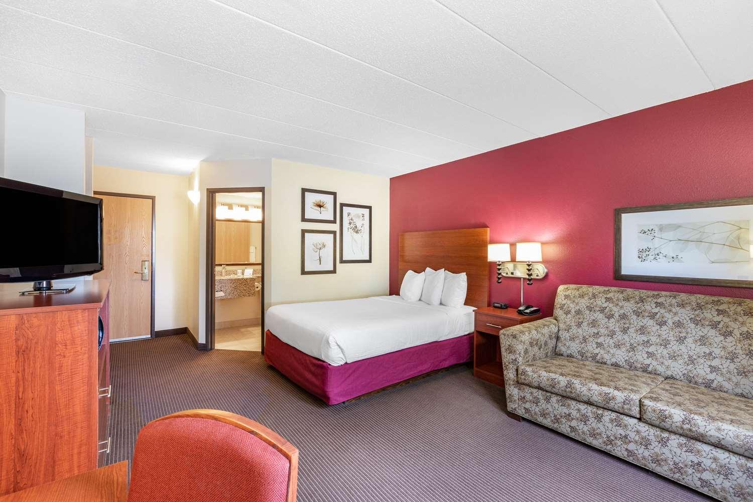 Surestay Plus Hotel By Best Western Litchfield Exterior photo