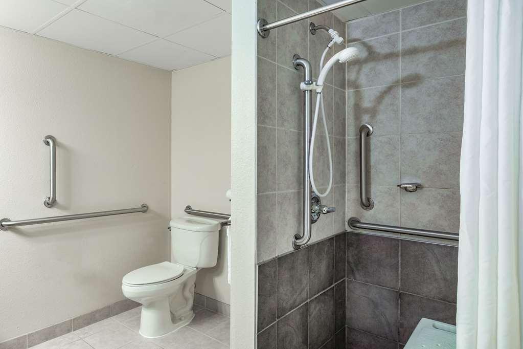 Surestay Plus Hotel By Best Western Litchfield Exterior photo