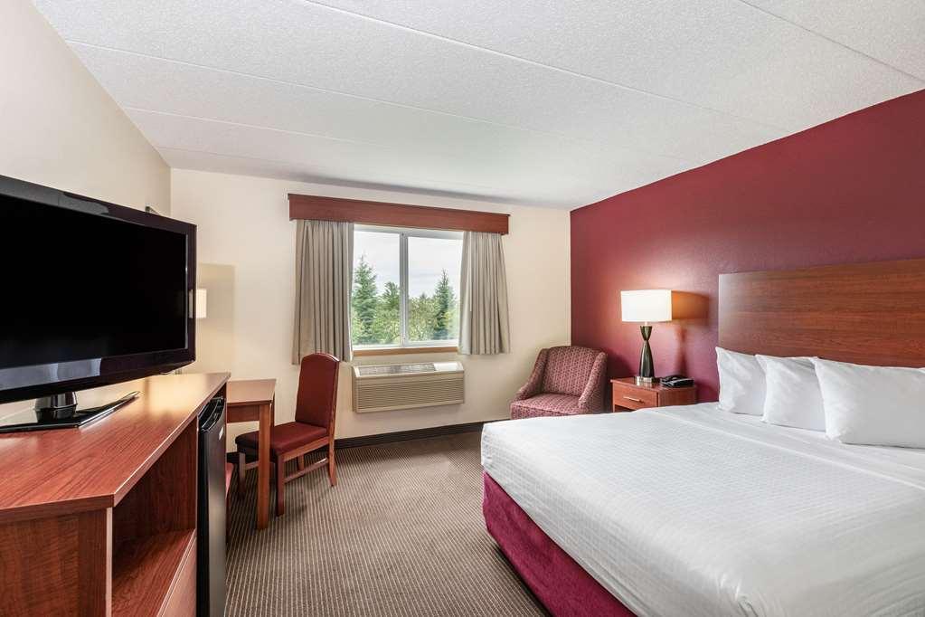 Surestay Plus Hotel By Best Western Litchfield Room photo